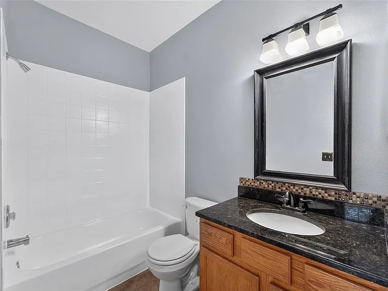 3186 Bayshore Oaks Dr — Photo 55