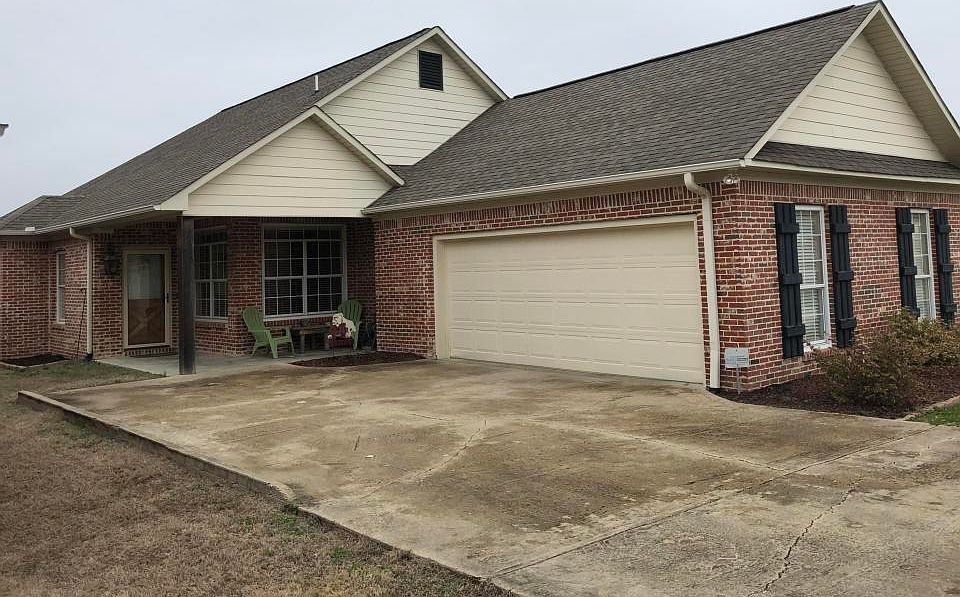 1st image of 796 Muirfield Dr