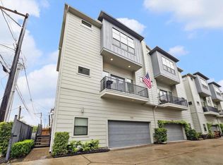 1044 W 15th 1/2 St, Houston, TX 77008