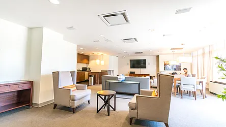 Sold by Silverstone Group USA Corp.