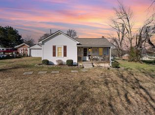 1310 Apple St, Burlington, NC 27217