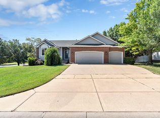 2303 N Regency Lakes Ct, Wichita, KS 67226