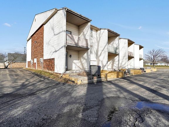 4th image of 2153 Olympic St