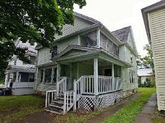 2nd image of 358 W 2nd St
