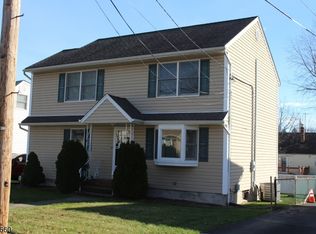 41 Fair Hill Rd, Clifton, NJ 07013