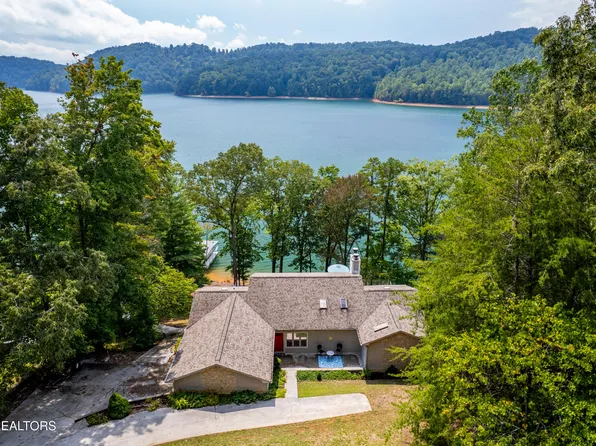 1691 Cove Pointe Rd, La Follette, TN 37766