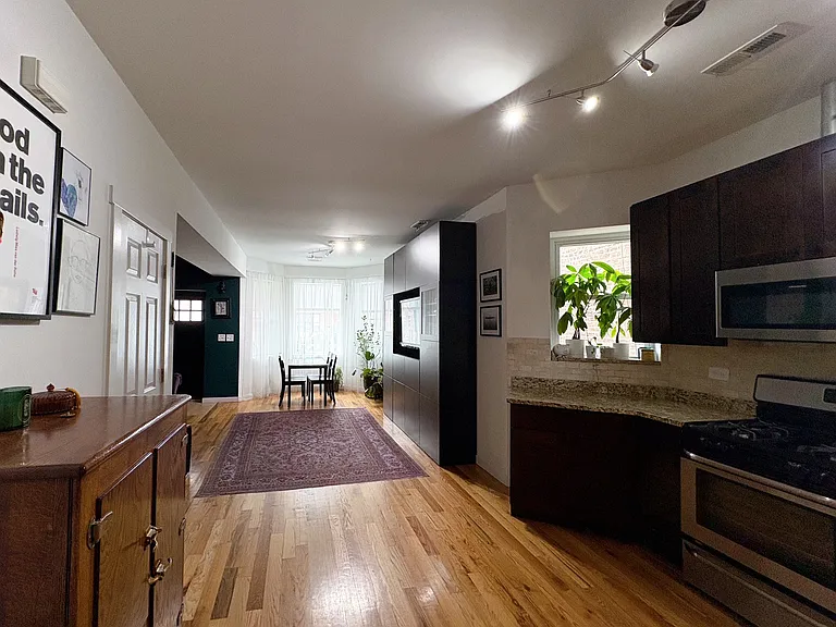 836 N Campbell Ave #1 — Photo 5