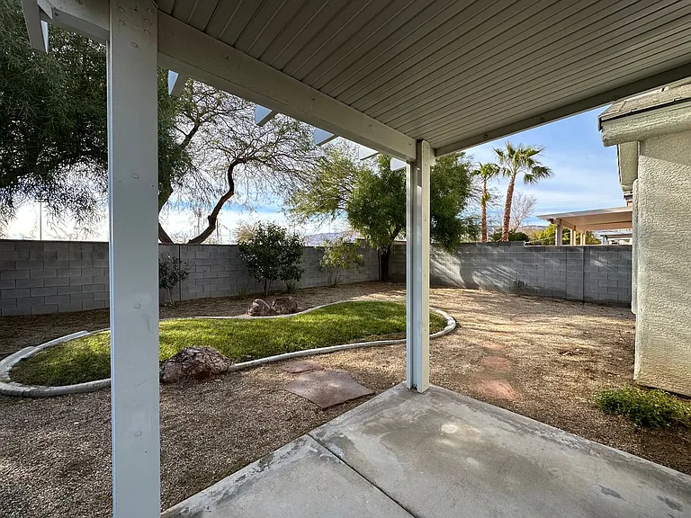 10975 Pumpkin Ridge Ave — Photo 28