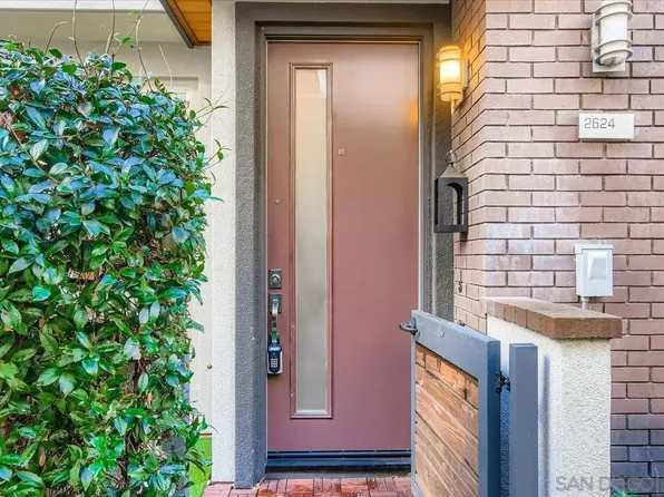 2624 Aperture Cir, San Diego, CA 92108