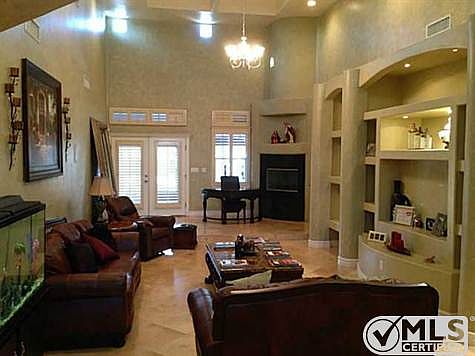 5th image of 1013 Kimberley St
