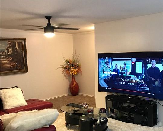 4th image of 1109 Towne House Vlg