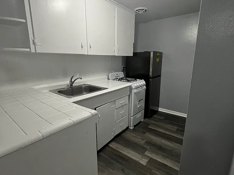 2152 Kipling St #2 — Photo 11