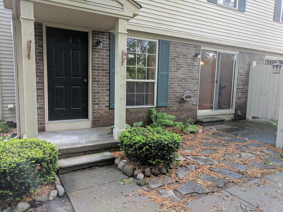 1st image of 3424 Gingell Dr #1