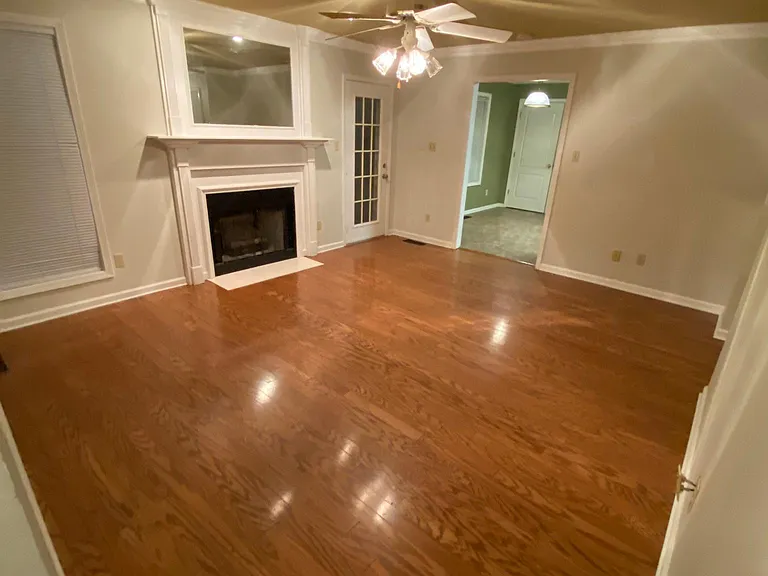 142 Clement Dr — Photo 5