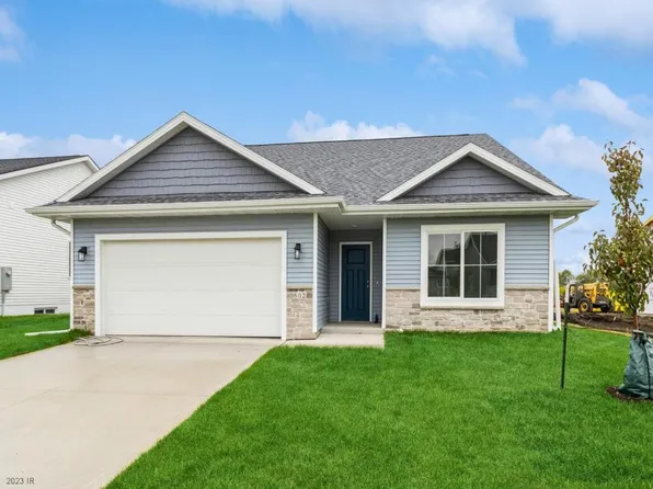 602 Oak Ct, Dallas Center, IA 50063