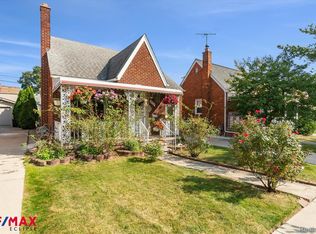 6950 Steadman St, Dearborn, MI 48126
