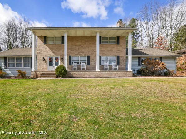 3 Old Mill Rd, Jermyn, PA 18433