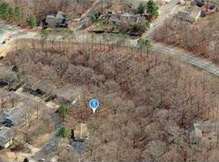 Redditch Ln, Bella Vista, AR 72714