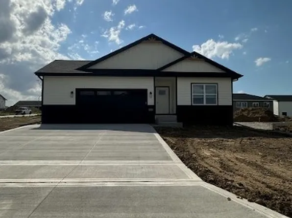 1666 22nd Ave SE, Altoona, IA 50009