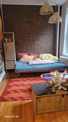 Rented by Chartwell Manhattan Realty | media 14