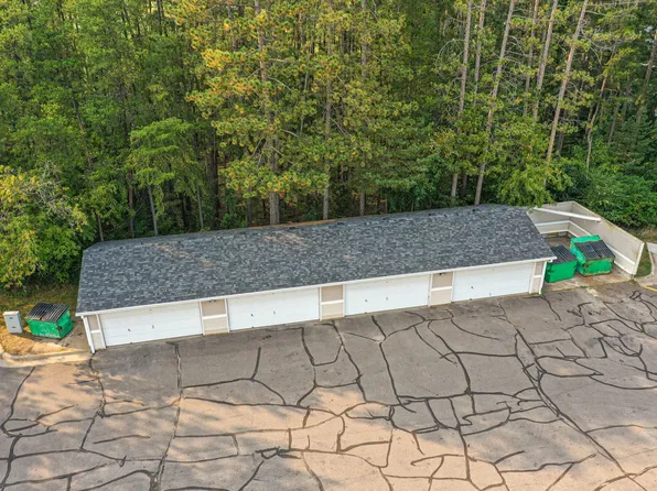 Southview Apartments, 100 Southview Dr #9-M, Hibbing, MN 55746