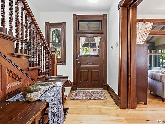 4th image of 1624 Vine Street