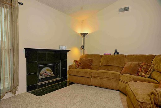 3rd image of 7558 Whisperwillow Dr