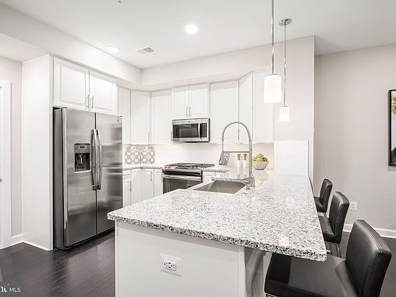2nd image of 13246 Lake Woodland Way