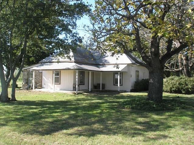 1st image of 225 County Road 1874