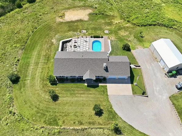 4249 NW 86th St, Topeka, KS 66618