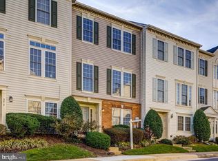 5820 Pearson Ln, Alexandria, VA 22304