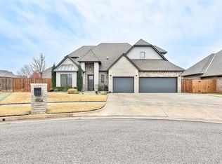 1904 SW 39th Ct, Moore, OK 73160