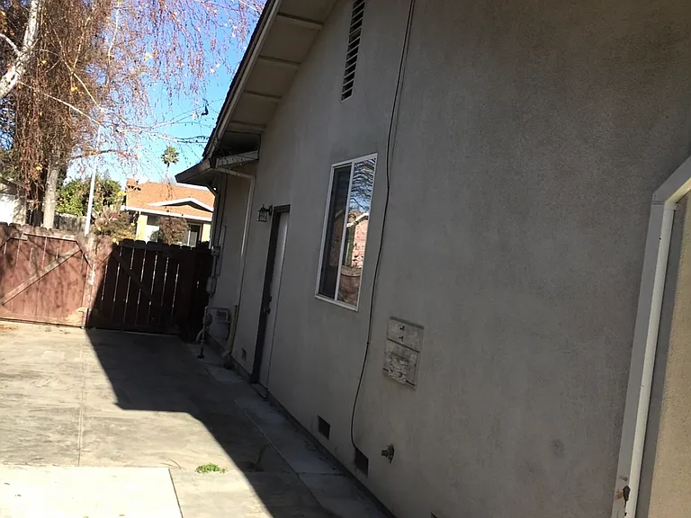 3208 Nightingale Dr — Photo 13