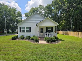 816 Barnes St, Reidsville, NC 27320