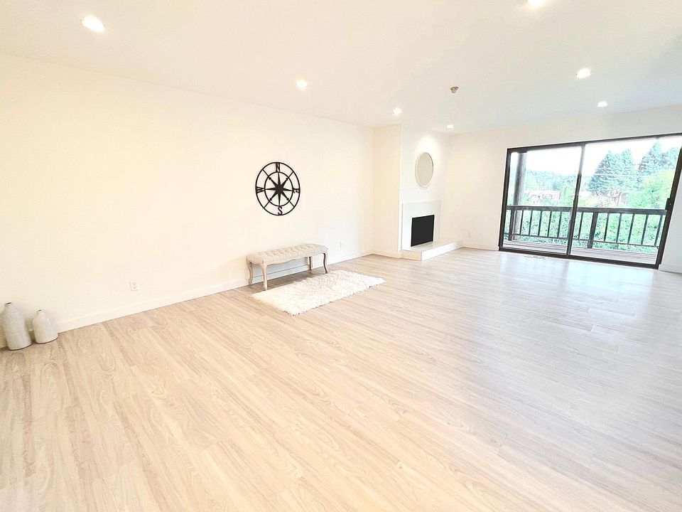 1st image of 1325 Mar West St #2