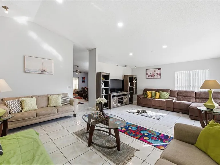 2976 Stillwater Dr — Photo 9