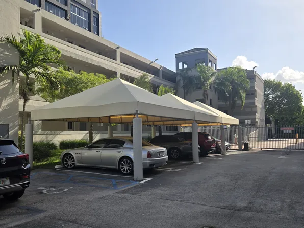 269 NW 7th St APT 421, Miami, FL 33136
