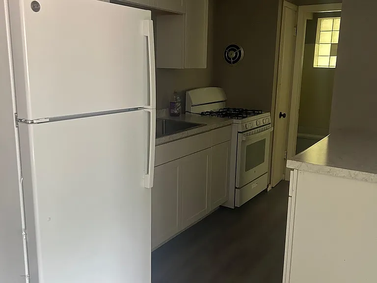 1308 W Grandview Dr #10 — Photo 5