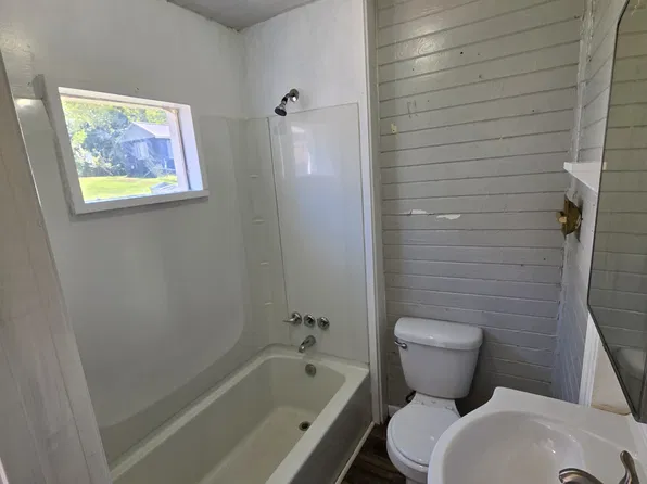 220 Sturtevant St, Greenville, SC 29611