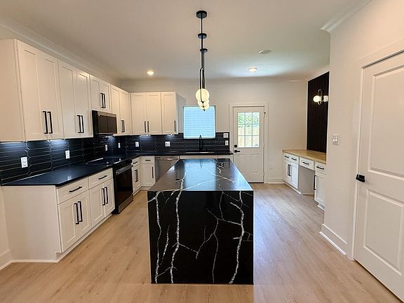 4th image of 5414 Ina St