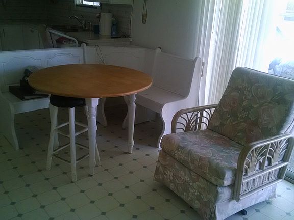 5th image of 3335 Tiki Dr