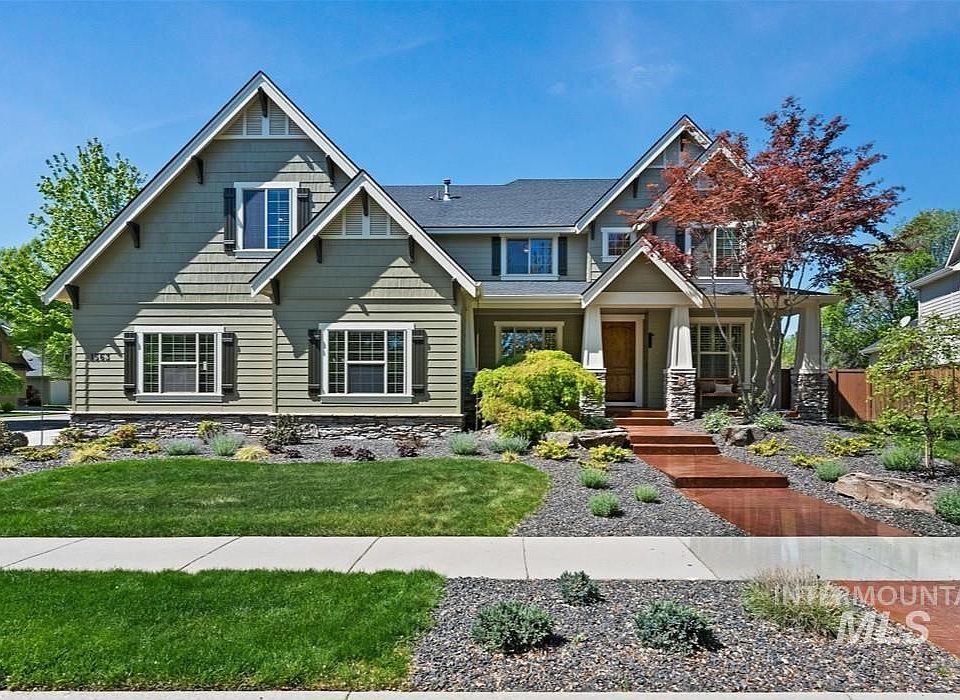 1st image of 1563 N Estancia Pl