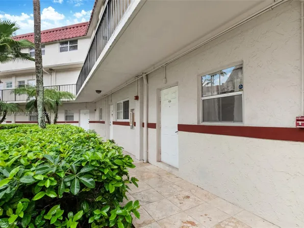 8650 SW 67th Ave #1018, Pinecrest, FL 33156