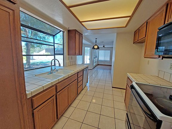 5th image of 11710 Calle Vivienda