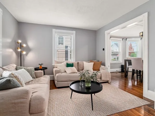 70 Alden St, Lynn, MA 01902