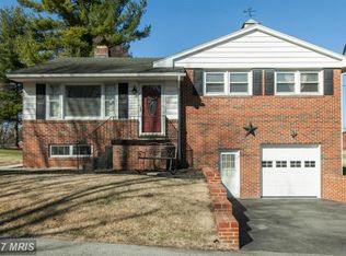 12026 Sherwood Dr, Hagerstown, MD 21742