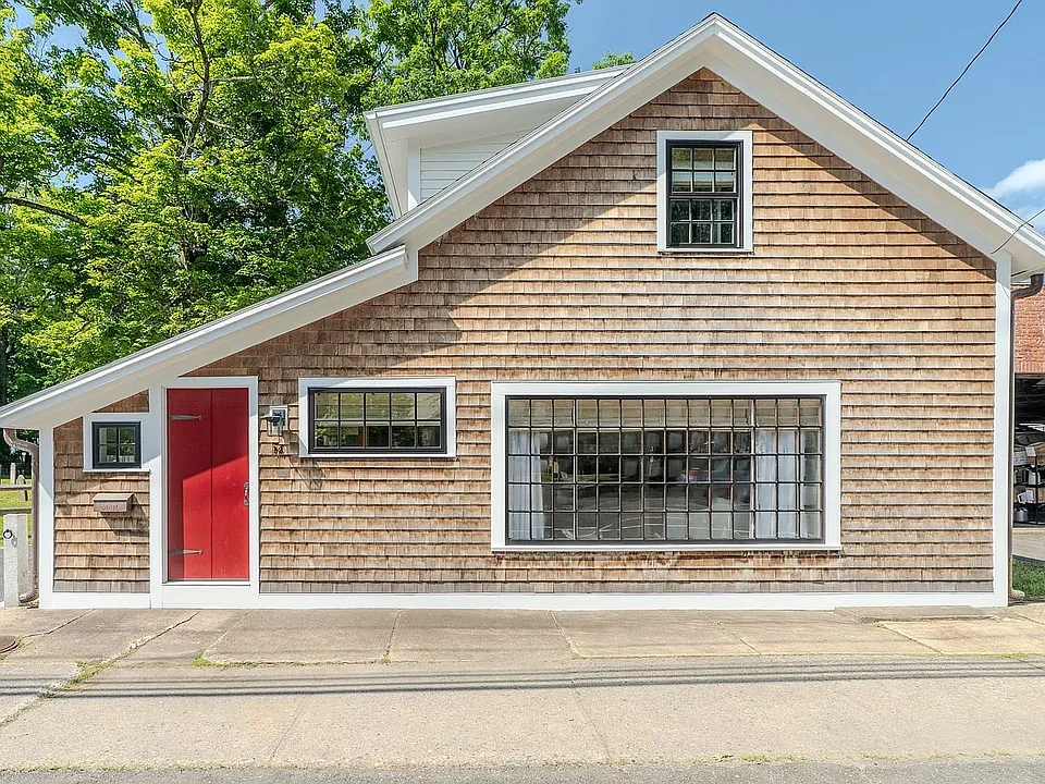 14 Sugarloaf St