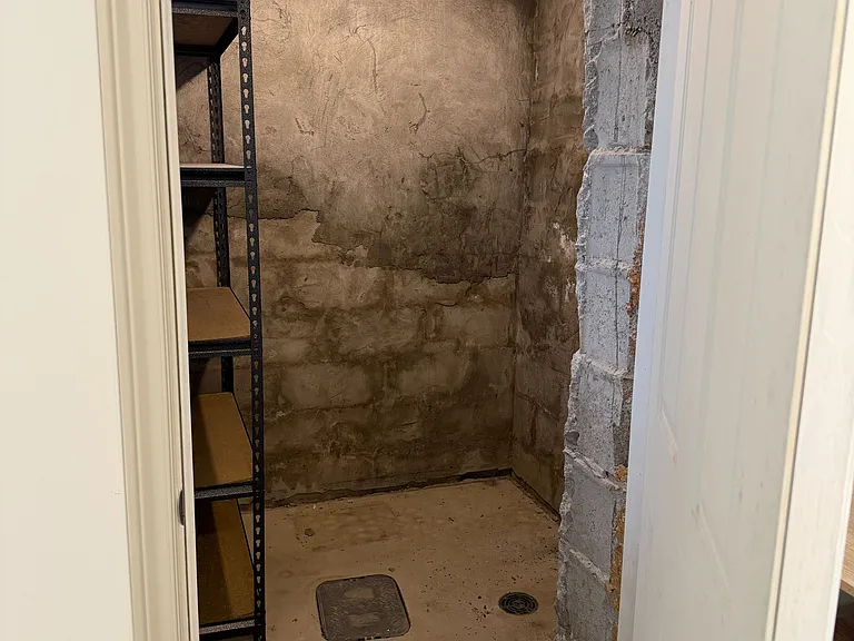 2 Coates Ave #LOWER — Photo 24