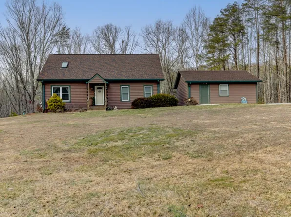 223 Cahas Mountain Rd, Boones Mill, VA 24065