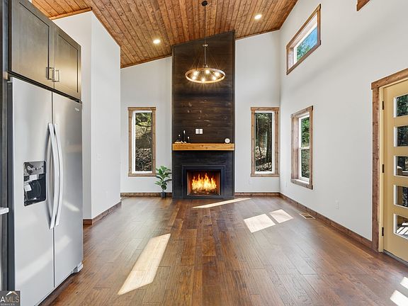 4th image of 890 Joliet Dr #353